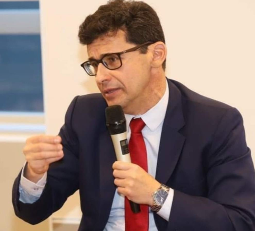 José C. Chávez-Fernández