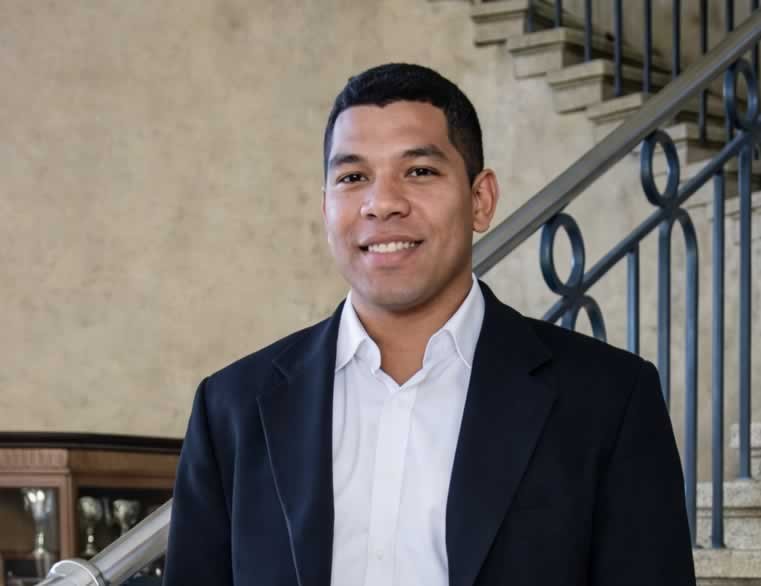 Julio J. Mormontoy (Chile)